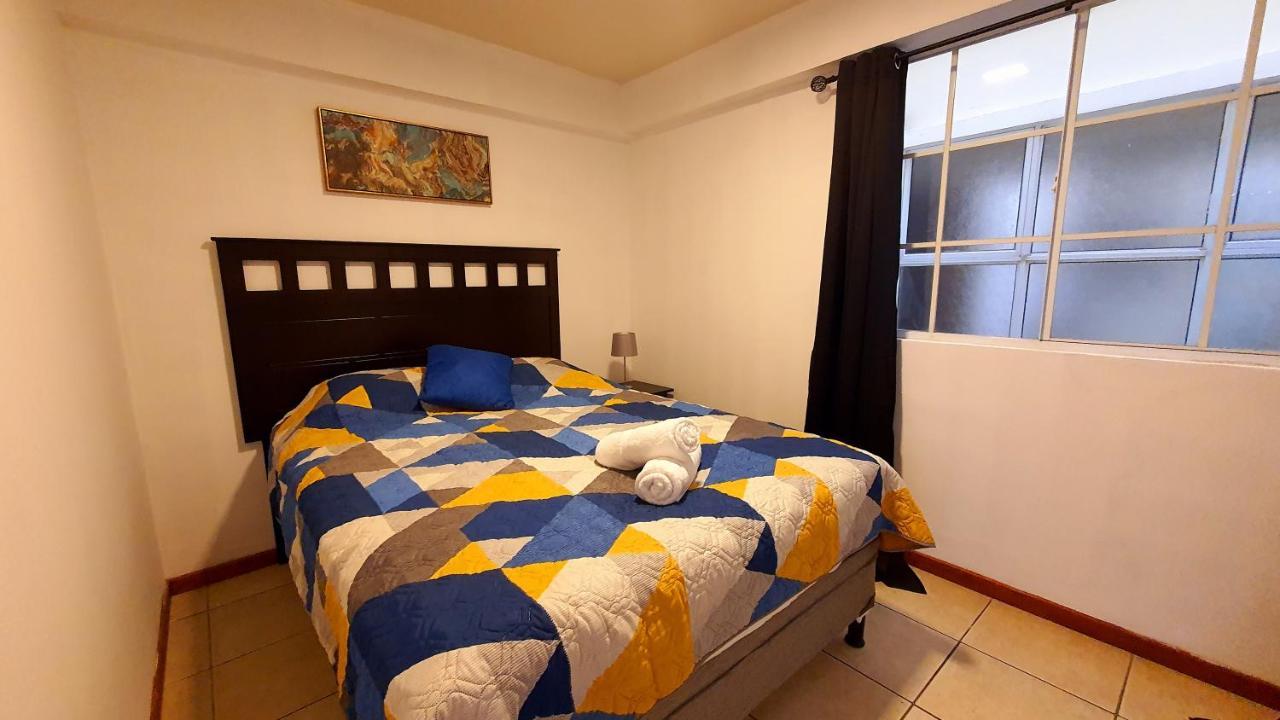 Appartamento San Benito Flats Wifi 50Mg - 4 Huespedes - Parqueos San Salvador Esterno foto