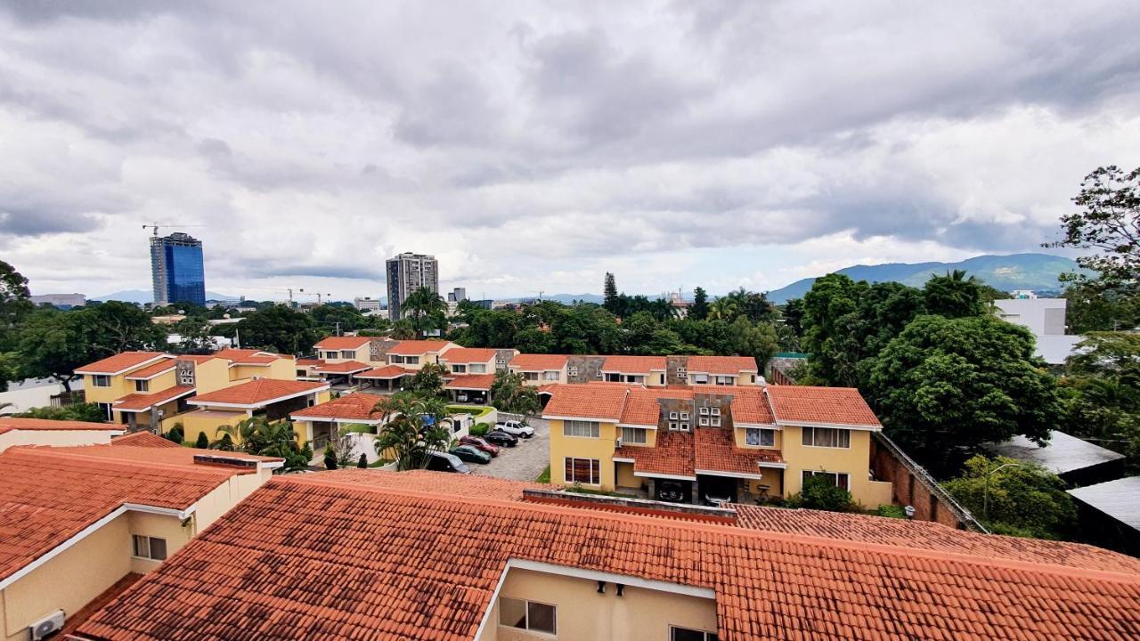Appartamento San Benito Flats Wifi 50Mg - 4 Huespedes - Parqueos San Salvador Esterno foto